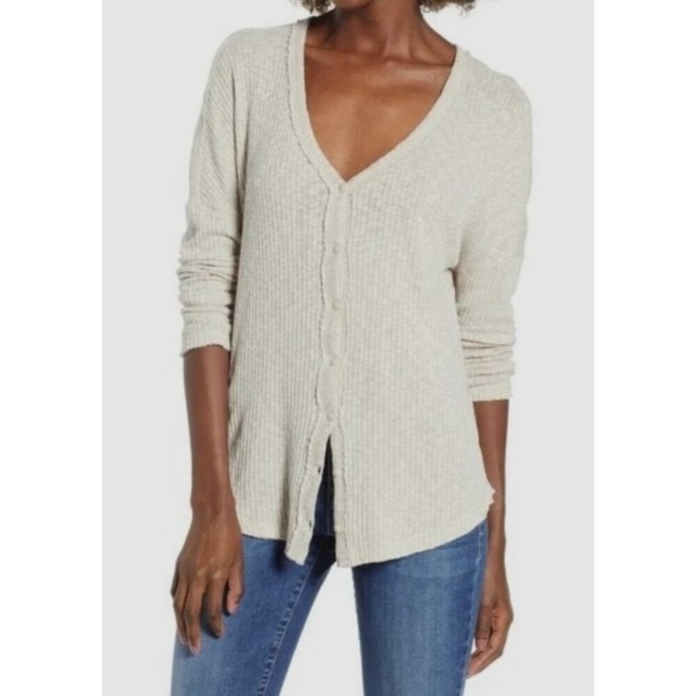 BP. Women's V-Neck Button Raw Edge Cardigan Sweater in Tan - Size M